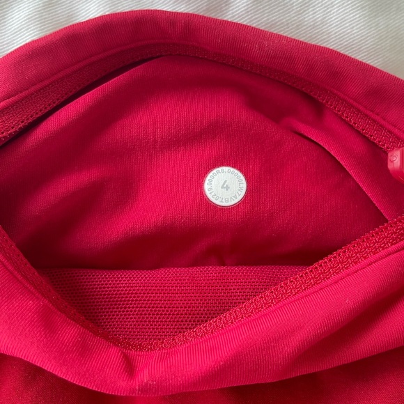 Lululemon Speed Up High-Rise Lined Short 2.5" in limited edition red color - Picture 5 of 5